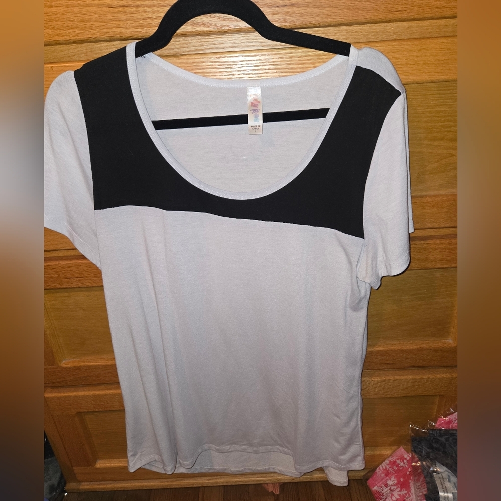 LuLaRoe Black and White Short Sleeve Tee